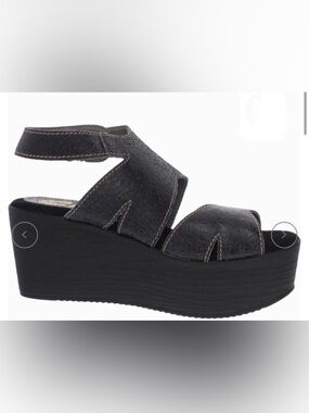 SBICCA Black Leather Platform Sandals/White Stitching/ Ankle Strap/ Size 6.5